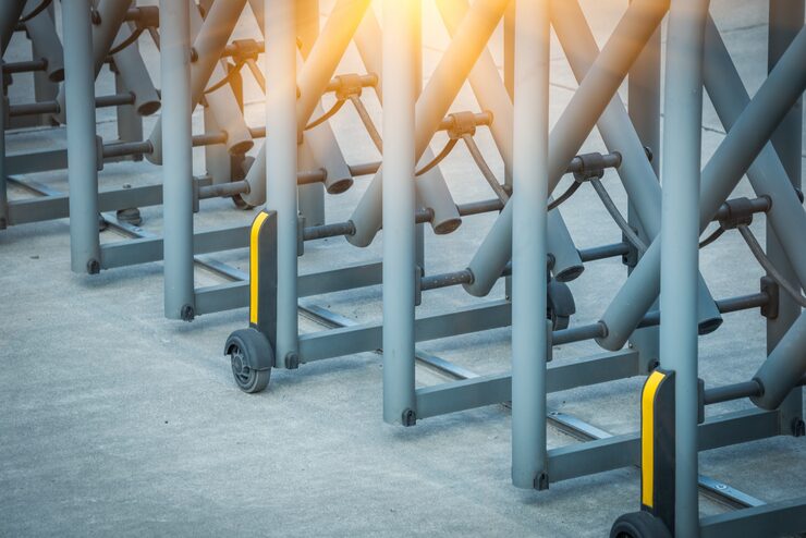 steel gate technology retractable fence 1359 682.jpg